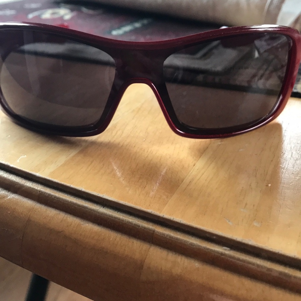 Men’s Oakley Sunglasees